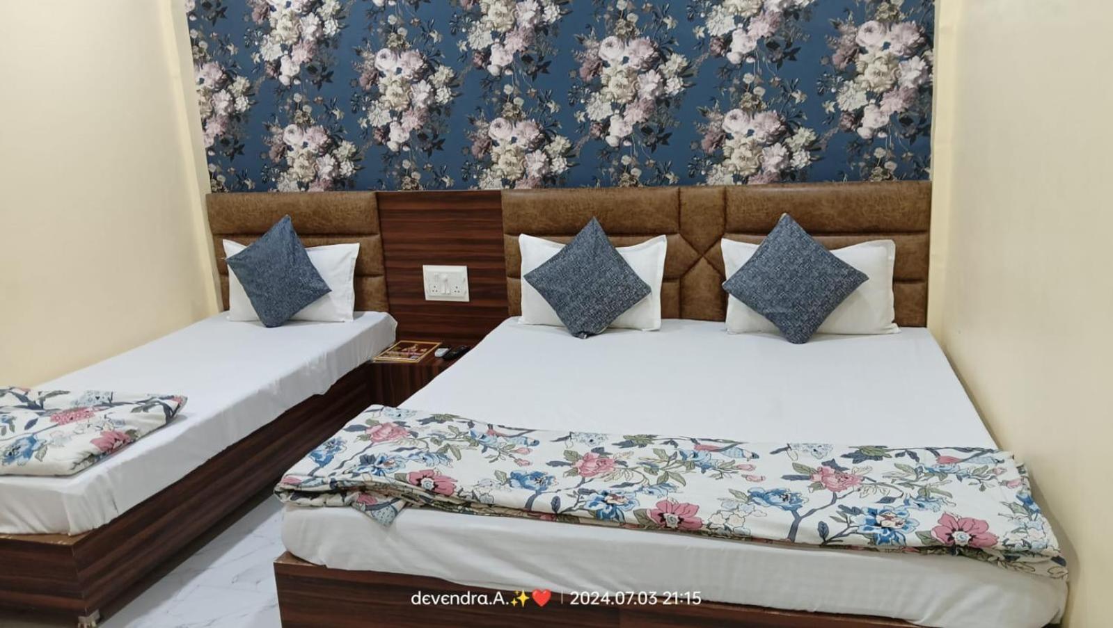 Hotel Ganga Sagar Ujjain Eksteriør billede