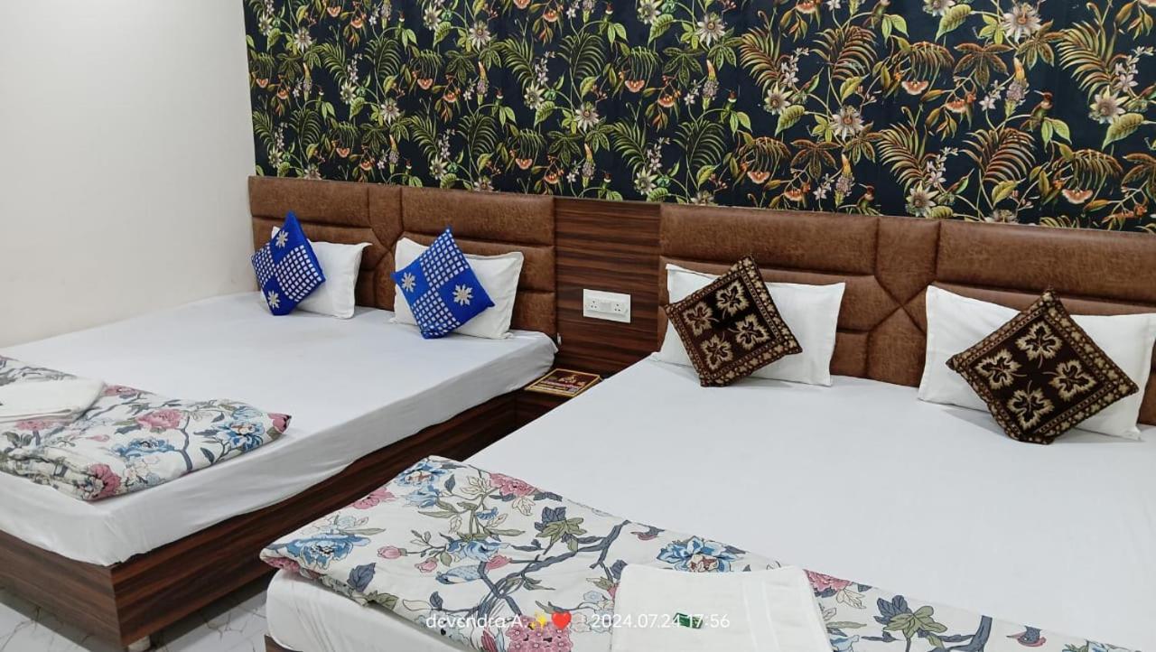 Hotel Ganga Sagar Ujjain Eksteriør billede